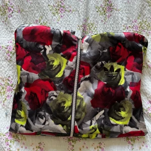 Adidas trädningsjacka  - Helt ny men priset går att diskutera vid snabbt köp ! 