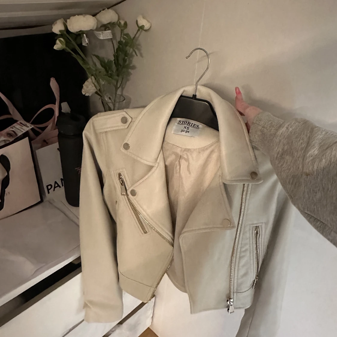 Beige skinnjacka helt ny - 90