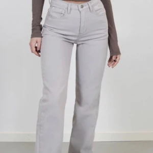 Beiga jeans - Fina jeans från Venderbys💗 knappt använda