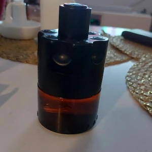 Azzaro the most wanted parfum - Fantastisk söt och varm vinterparfym. 100 ml flaska ca 98 ml kvar, skriv om frågor!