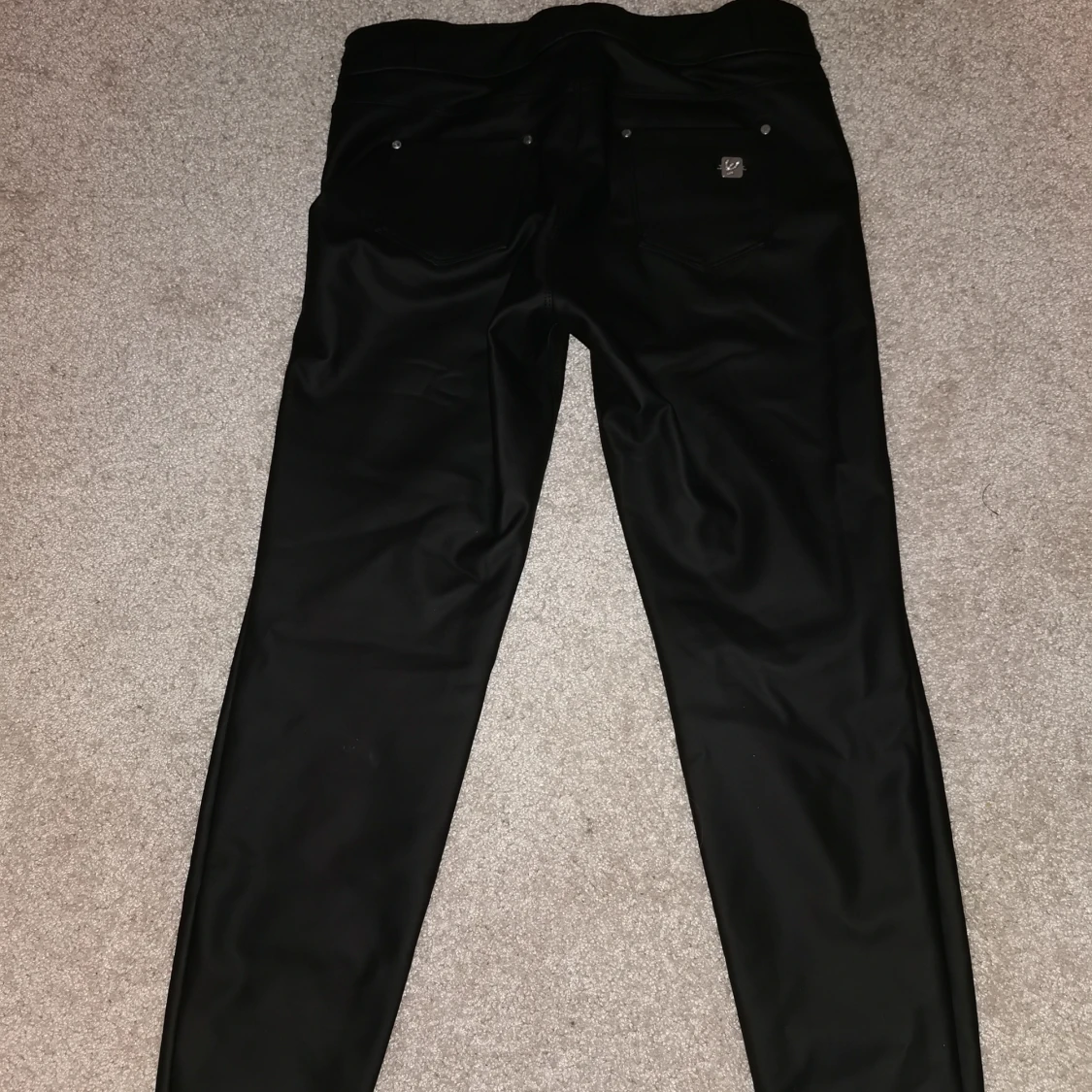 WR.UP® Eco Vegan Leather - 7/8 Regular Waist Super Skinny  - 90