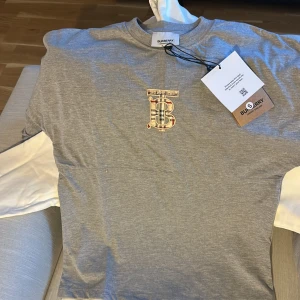 Burberry t-shirt - T-shirt