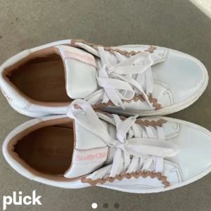 sneakers  - Jätte fina skor från see by chloé, använda fåtal gånger pga av att dom är för små för mig. Nypris 2999 kr, säljer för 1000 kr! Dust bag finns!