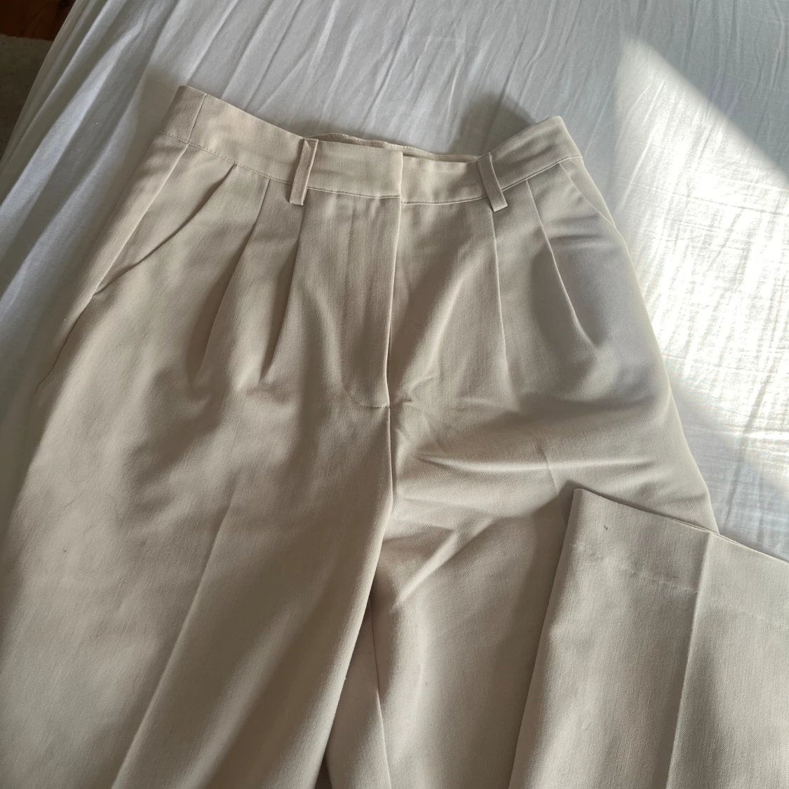 Kostymbyxor från bikbok 