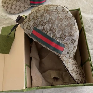 Gucci keps - Keps Gucci säljs