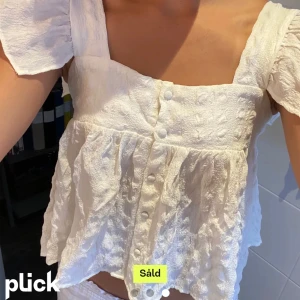 SÖKER! - Söker den här toppen från asos. Betalar bra!!🥰🥰