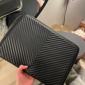 Datorfodral  - Från Åhléns 🥰