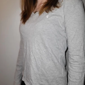 Ralph lauren  - Ralph lauren kofta perfekt för tjejer som har stockholmstill och lite klass