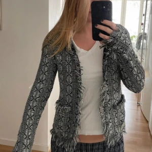 Kofta  - Använd fåtal gånger, superbra skick! 