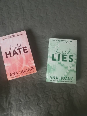 twisted hate & twisted lies  - Från twisten serien av Ana Huang, skriven på engelska. I gott skick, utan kladd eller markeringar. 60kr/st. 