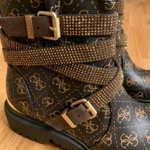 Ornina guess boots - Size 38, never used, new 