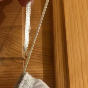 crop top bikbok - ljusblå croptop från bikbok. tråden man hänger upp den med börjar gå sönder men inget som stör användningen.