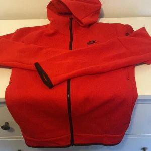 Nike tech fleece - nike tech fleece , fint skick, ej byte eller sänkt pris  Skickar asap