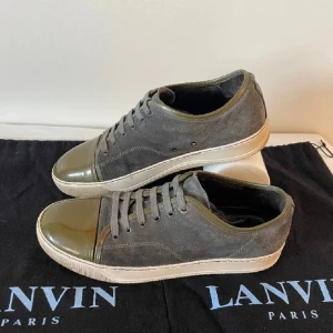 Lanvins  - Storlek 42.  Bra skick. Dust bags ingår inte box. 