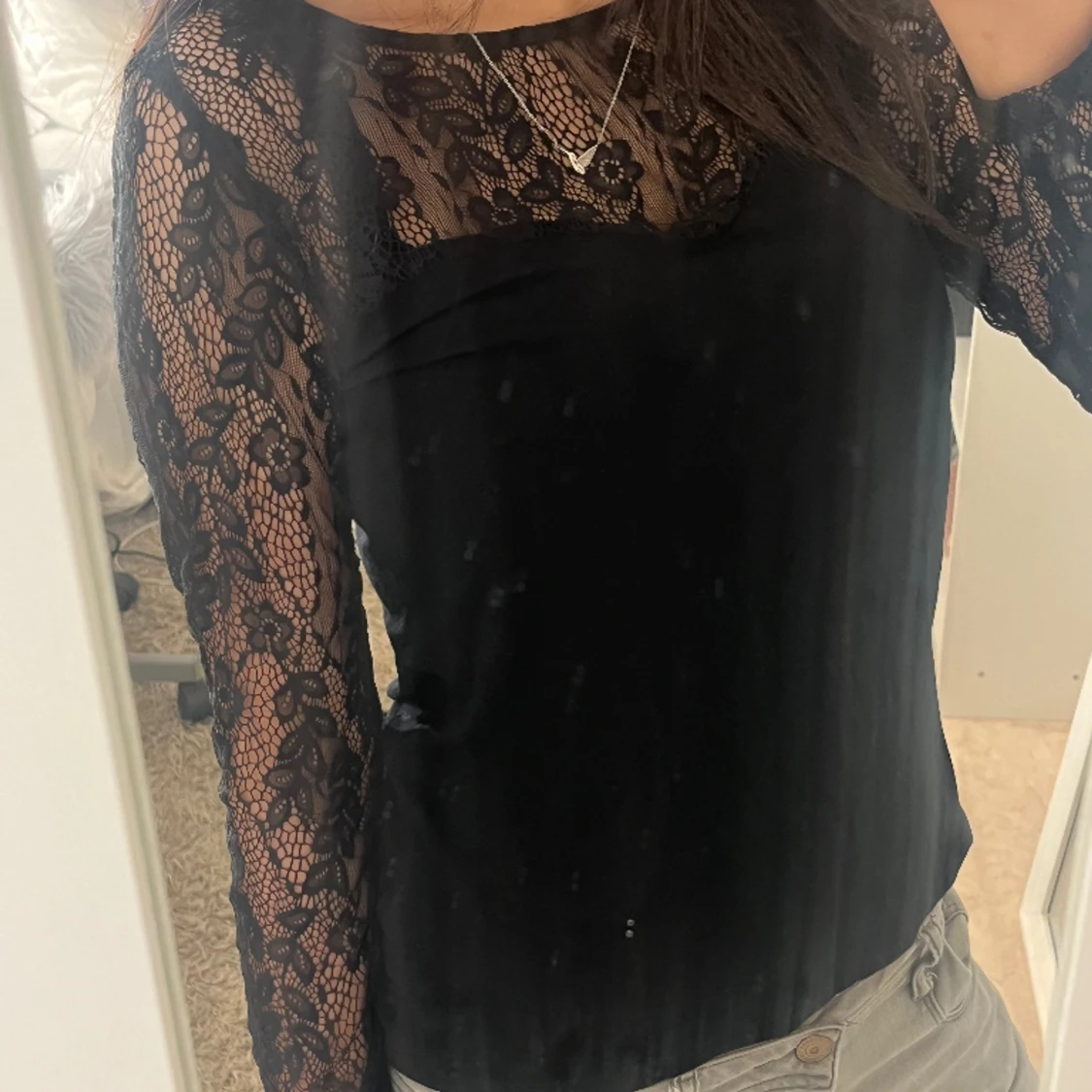 Långärmad tröja med spets  - 90