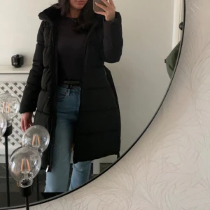 Jacka - Från Lindex ny pris:999kr. Djur-rökfritt hem. Passar även en mindre M