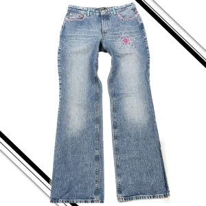 Lowwaist bootcut jeans - Midja: 85cm Innerben:86cm