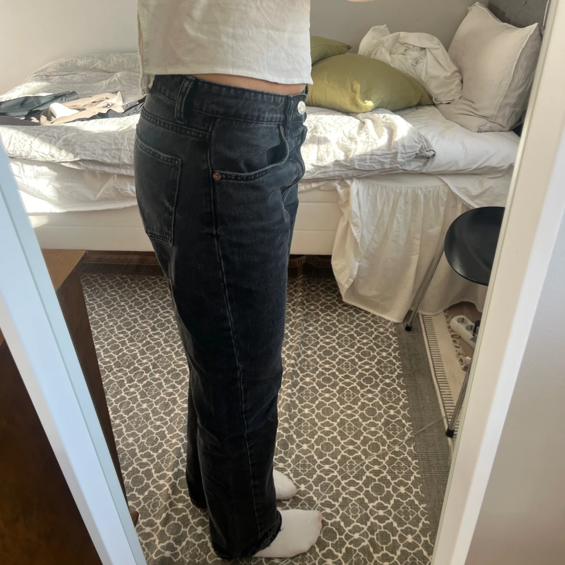 Grå/svarta mid waist zara jeans - 91