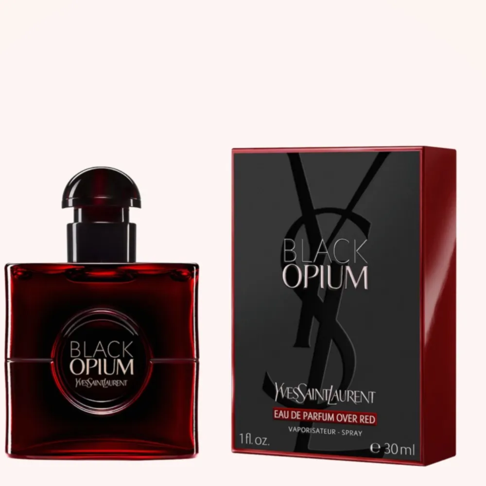 En helt ny back opium parfym red. 30 ml. Kartong och plasten är kvar. Ny pris 1 150 kr. Parfym.