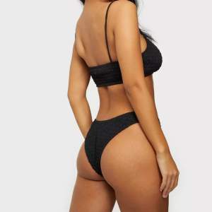 Super fin svart bikini med mönster💗 strl S/M oanvänd slutsåld