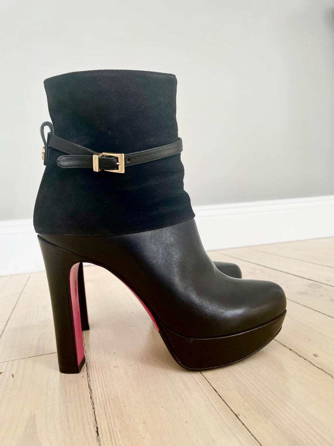 Luciano Padovan Stövlett i lyxigt italienskt skinn.   - 90