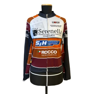 Sport Tröja - Supercool vintage sporttröja i Stl 36. Tight passform och sitter jättefint på🏎️ 🔥