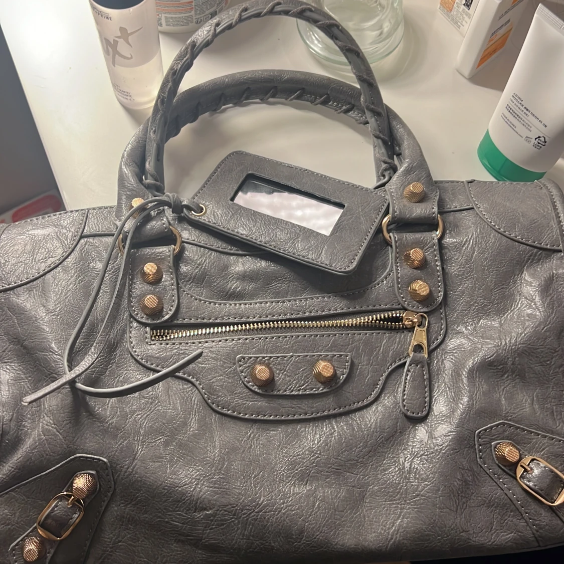 balenaciga inspirerande väska 