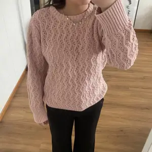 Superfin rosa stickad tröja ifrån only, strl M men passar även xs/s💗