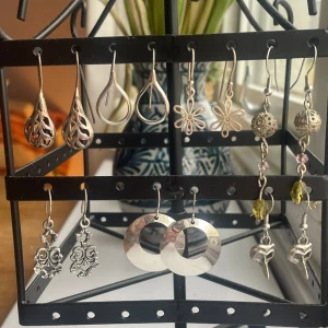 Silver smycken  - SÄLJER MINA SILVER SMYCKEN!! Alla för 170kr