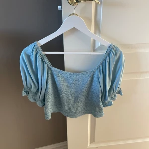 Topp - Fin turkos topp från bikbok💞