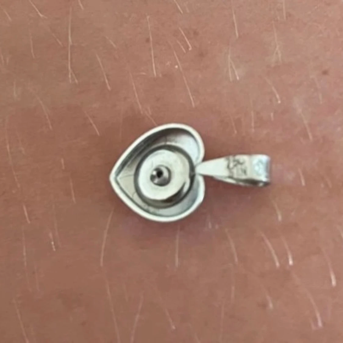 18k vitguld hjärta  - 93