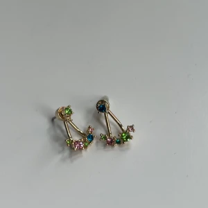 Söta örhängen💗 - Sååå söta örhängen som aldrig är använda! 💗