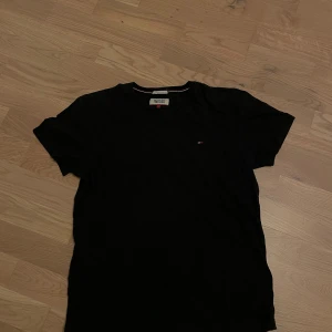 Tommy Hilfiger t shirt  - Mycket fin o bra kvalite 