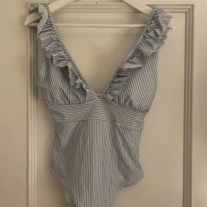 Baddräkt - Världens sötaste baddräkt från hm🩷