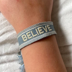 Armand  - Fint armband i ganska bra skick