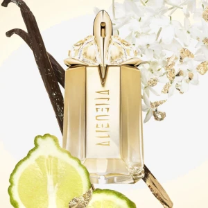 Mugler parfym Alien Goddess - Bara luktat på o var inte min doft <3 köpt för 1500kr och säljer för 1000kr