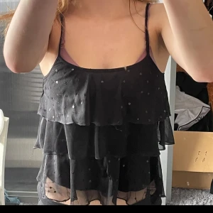 Paljettlinne - Ok skick priset är absolut diskuterbart och har du några funderingar så tvecka inte på att höra av dig🥰