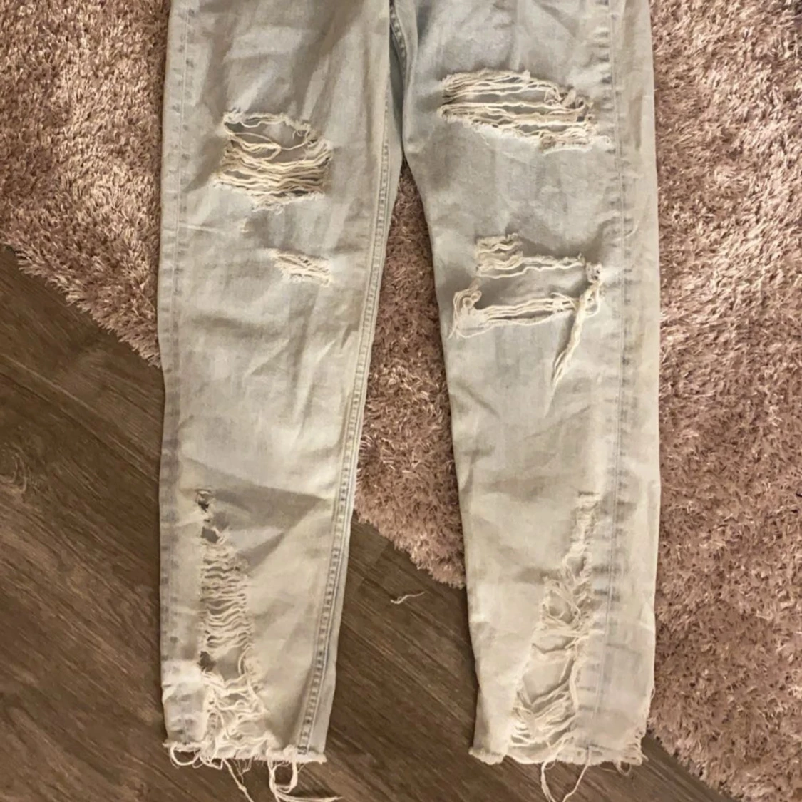 Ljusblåa jeans