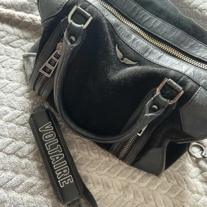 Zadig & Voltaire väska  - Säljer min fina Zadig & Volatire väska. I mycket bra skick.💗 