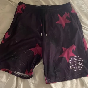 💲Eric emanuel x bape miami💲 - Eric Emanuel bape collab miami colorway använd max 1 gång, pris kan diskuteras.