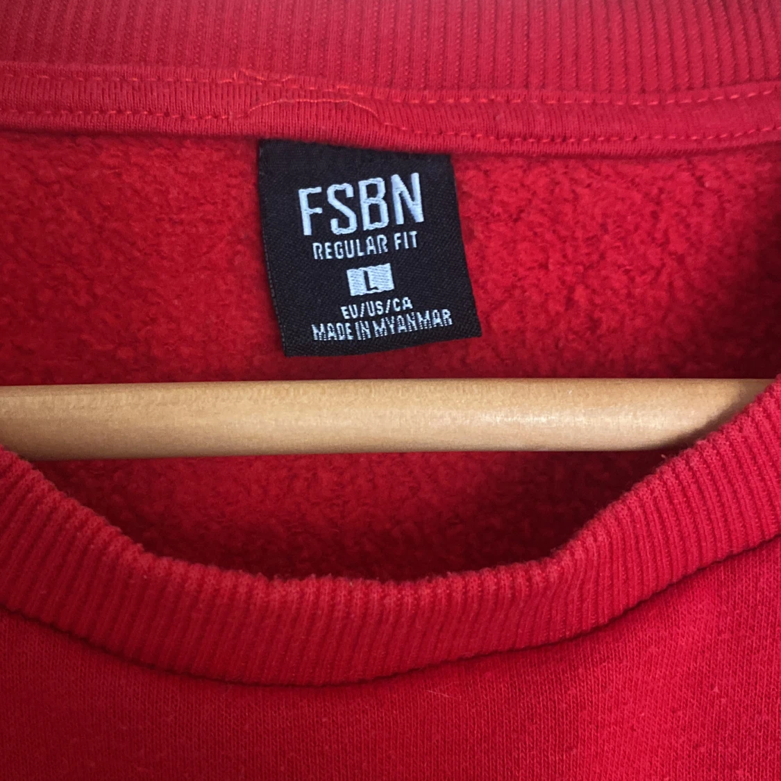 Röd Tjocktröja - 91