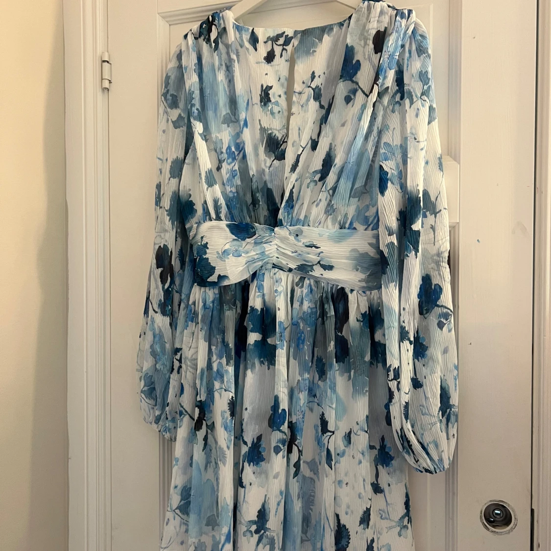 Lojsan Wallin x NA-KD - 92