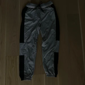 Nike byxor  - Nike byxor köpta på Nike 