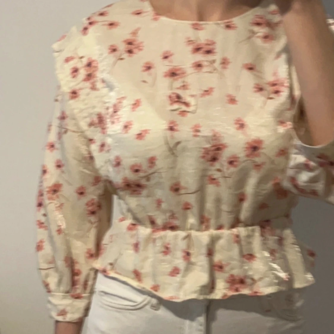 Zara satin flower printed puff shoulder top