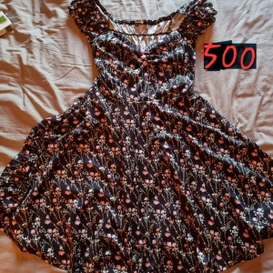 Klänning från EMP-shop - Hel ny och oanvänd klänning. 