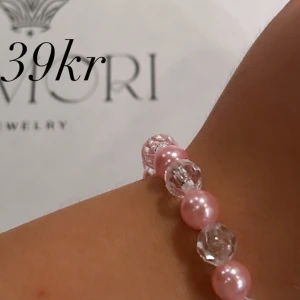 Armband  - Handgjort armband 🩷