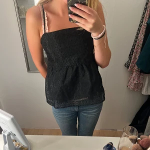 Gulligt linne  - Gulligt linne från hm i storlek 34. Fint skick, aldrig använd 