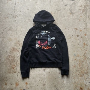 Maison Margiela Reconstructed Hoodie - Maison Margiela hoodie med reconstructed design, den är från 2016. Den är i topp skick utan några flaws 