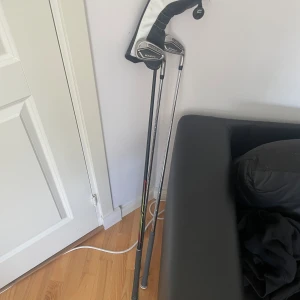 Snygga golfklubbor - Tja säljer Mina cobra 🐍 inkommer ej og
