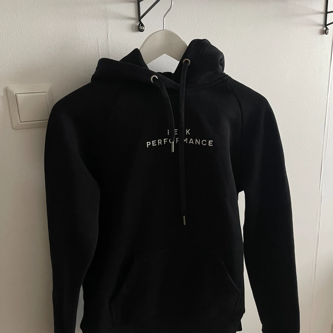 Peak performance hoodie dam